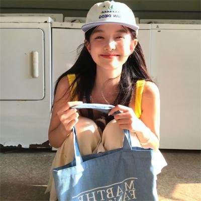 横滨秘密 海报
